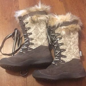 MukLuks Tall Snowboots Size 7